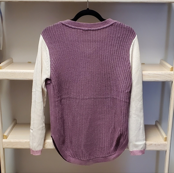 RD Style Sweater - Picture 2 of 3